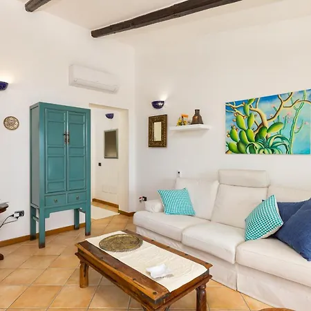 Апартаменты Terrazza Su Tavolara Ольбия